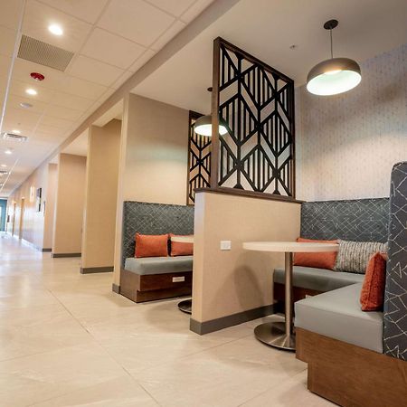 Hampton Inn By Hilton Huntley Chicago Bagian luar foto